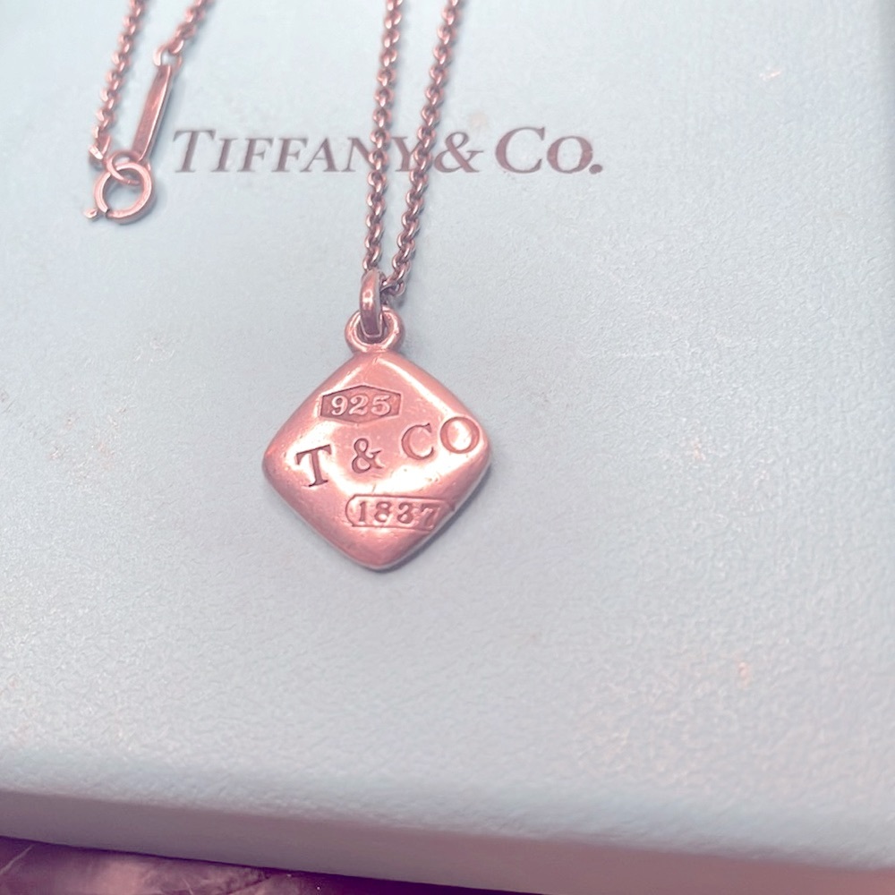 TIFFANY & CO. - Solid Square Pendant Necklace